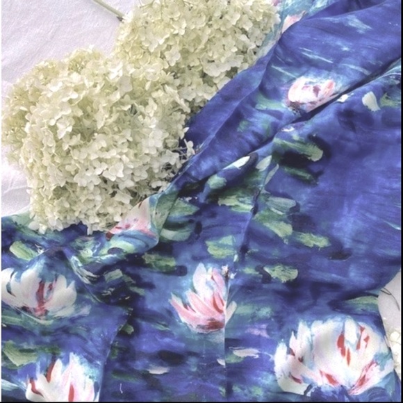 NEW Petrusse Paris Large Silk Scarf Nymphéas Design - Picture 2 of 10